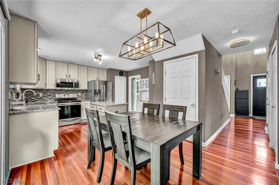 8441 Antlers Trail North Ridgeville OH 44039