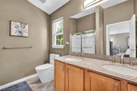 8441 Antlers Trail North Ridgeville OH 44039