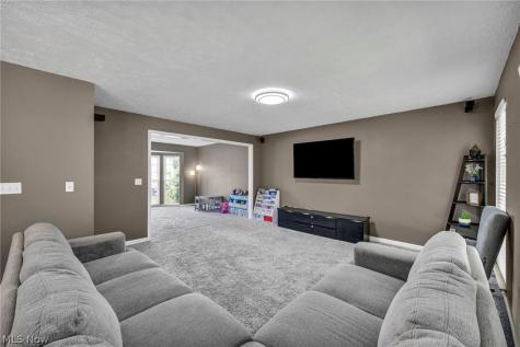 8441 Antlers Trail North Ridgeville OH 44039