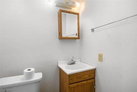 553 Delaware Avenue Elyria OH 44035