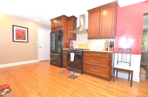 2949 Harriett Road Silver Lake OH 44224