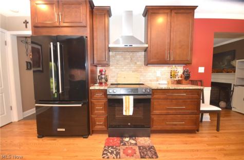 2949 Harriett Road Silver Lake OH 44224