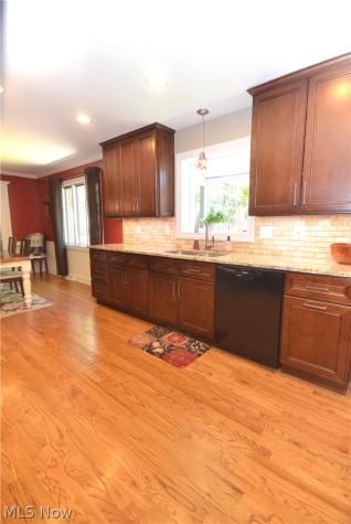 2949 Harriett Road Silver Lake OH 44224