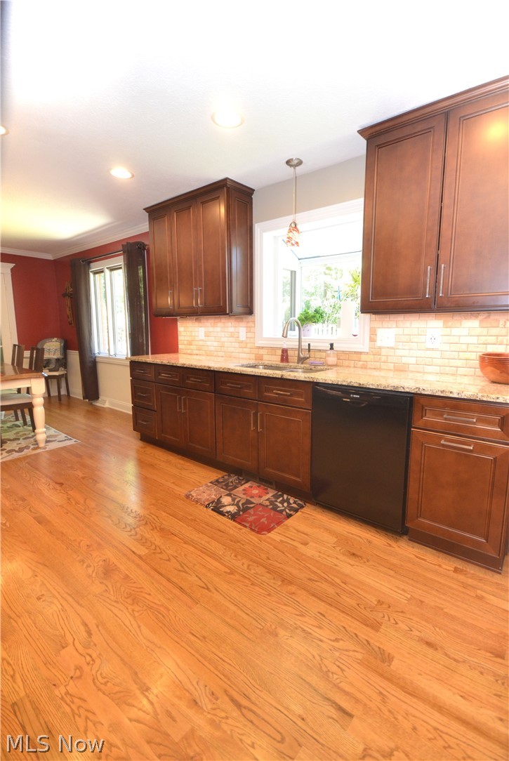 2949 Harriett Road Silver Lake OH 44224