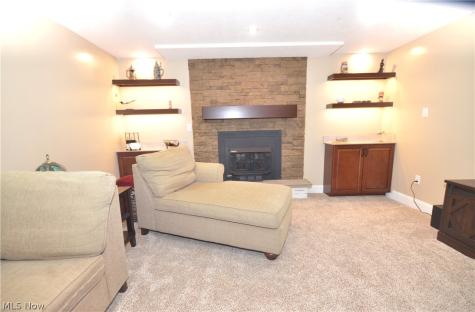 2949 Harriett Road Silver Lake OH 44224