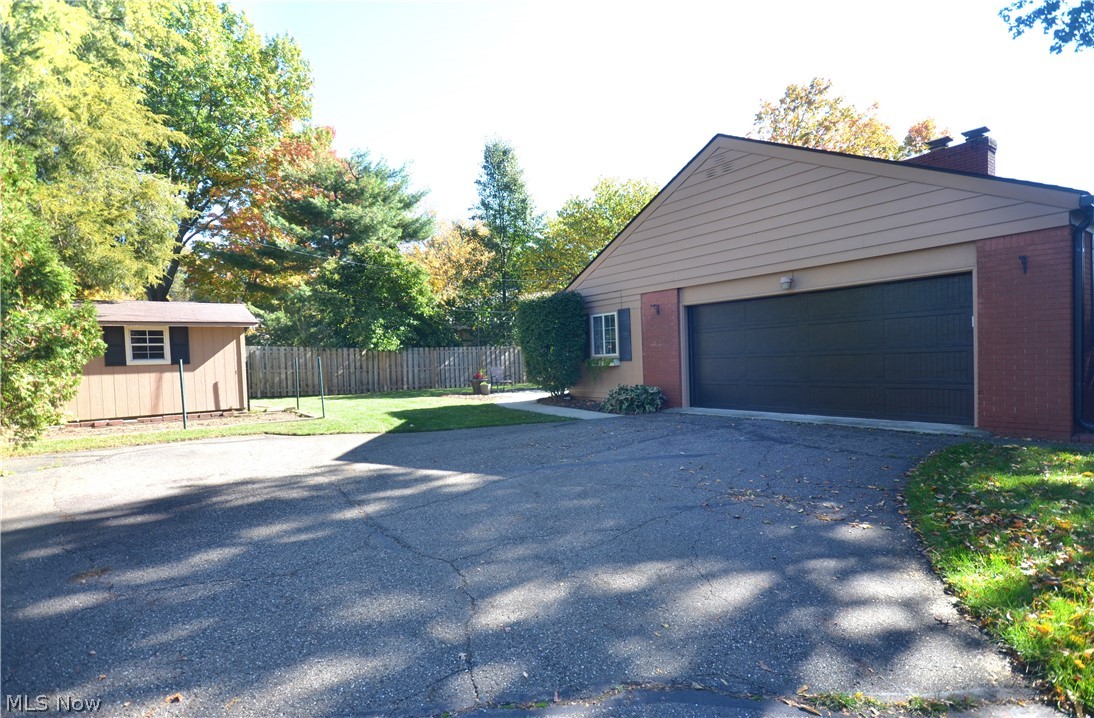 2949 Harriett Road Silver Lake OH 44224