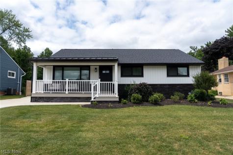2326 Stanford Drive Wickliffe OH 44092