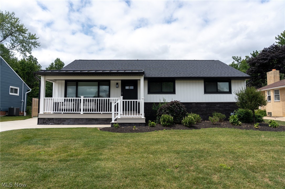 2326 Stanford Drive Wickliffe OH 44092