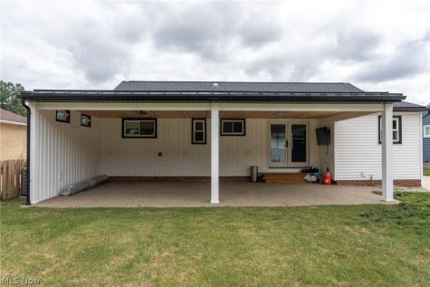 2326 Stanford Drive Wickliffe OH 44092