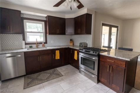 2326 Stanford Drive Wickliffe OH 44092