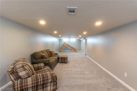 2326 Stanford Drive Wickliffe OH 44092
