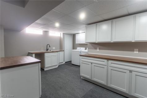 2326 Stanford Drive Wickliffe OH 44092
