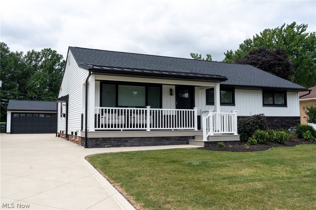 2326 Stanford Drive Wickliffe OH 44092