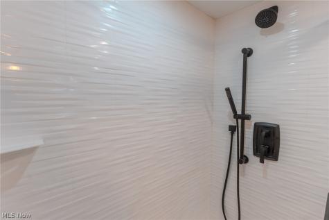 2326 Stanford Drive Wickliffe OH 44092