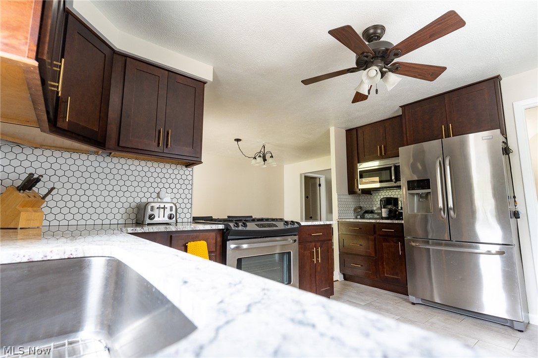 2326 Stanford Drive Wickliffe OH 44092