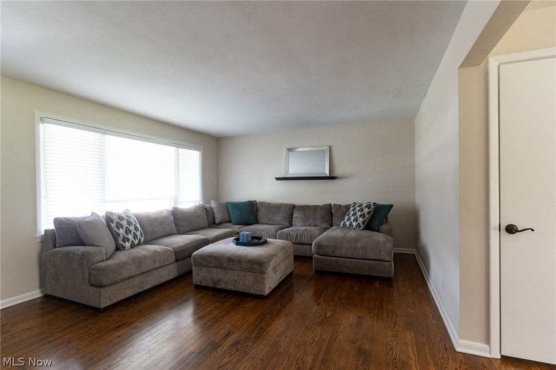 2326 Stanford Drive Wickliffe OH 44092