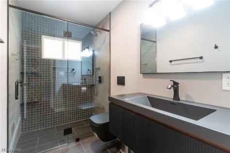 2326 Stanford Drive Wickliffe OH 44092