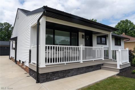 2326 Stanford Drive Wickliffe OH 44092