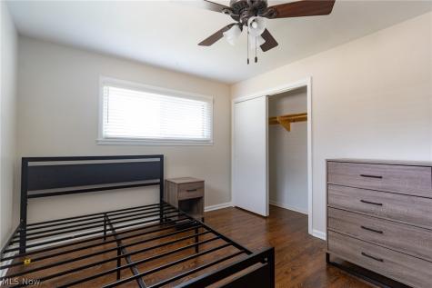 2326 Stanford Drive Wickliffe OH 44092