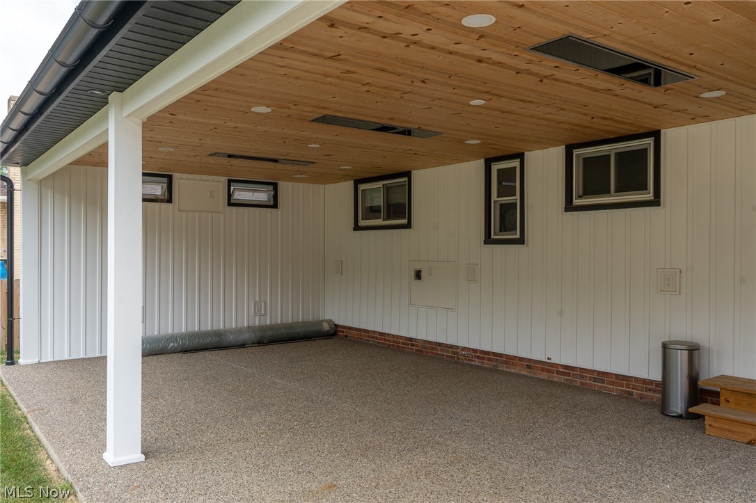 2326 Stanford Drive Wickliffe OH 44092