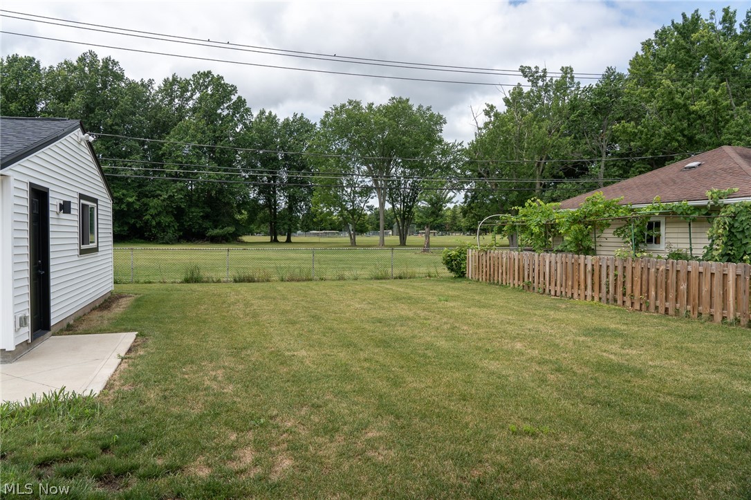 2326 Stanford Drive Wickliffe OH 44092