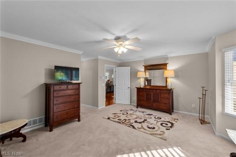 18382 Winding Oak Drive Middleburg Heights OH 44130