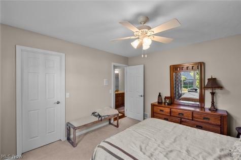 18382 Winding Oak Drive Middleburg Heights OH 44130