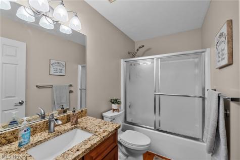 18382 Winding Oak Drive Middleburg Heights OH 44130
