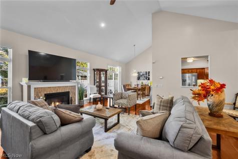 18382 Winding Oak Drive Middleburg Heights OH 44130