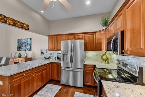 18382 Winding Oak Drive Middleburg Heights OH 44130