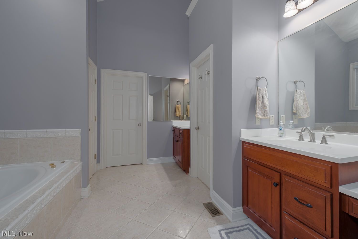 8221 Keswick Court Circle NW Massillon OH 44646