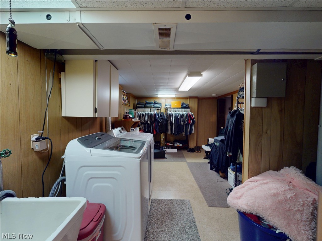 2182 Buena Vista Drive Wickliffe OH 44092