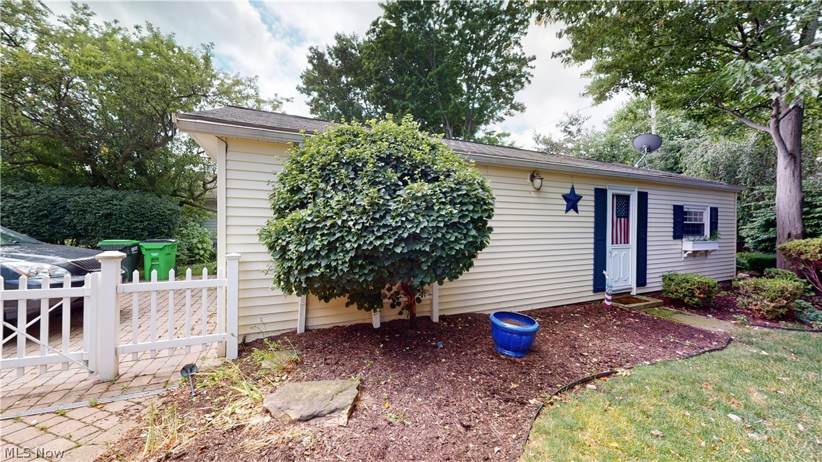 2182 Buena Vista Drive Wickliffe OH 44092