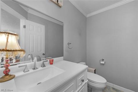 817 Quail Hollow Circle Avon Lake OH 44012