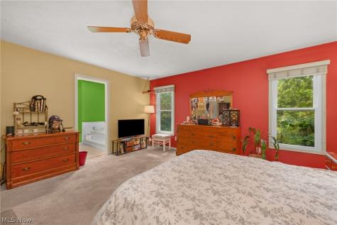 817 Quail Hollow Circle Avon Lake OH 44012