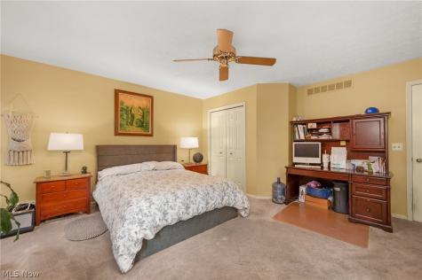 817 Quail Hollow Circle Avon Lake OH 44012