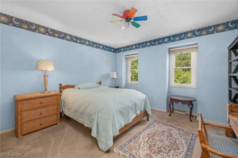 817 Quail Hollow Circle Avon Lake OH 44012
