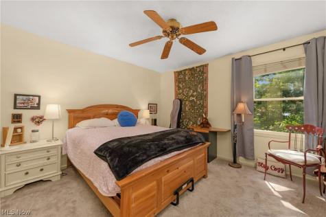 817 Quail Hollow Circle Avon Lake OH 44012