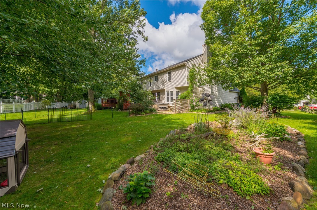 817 Quail Hollow Circle Avon Lake OH 44012