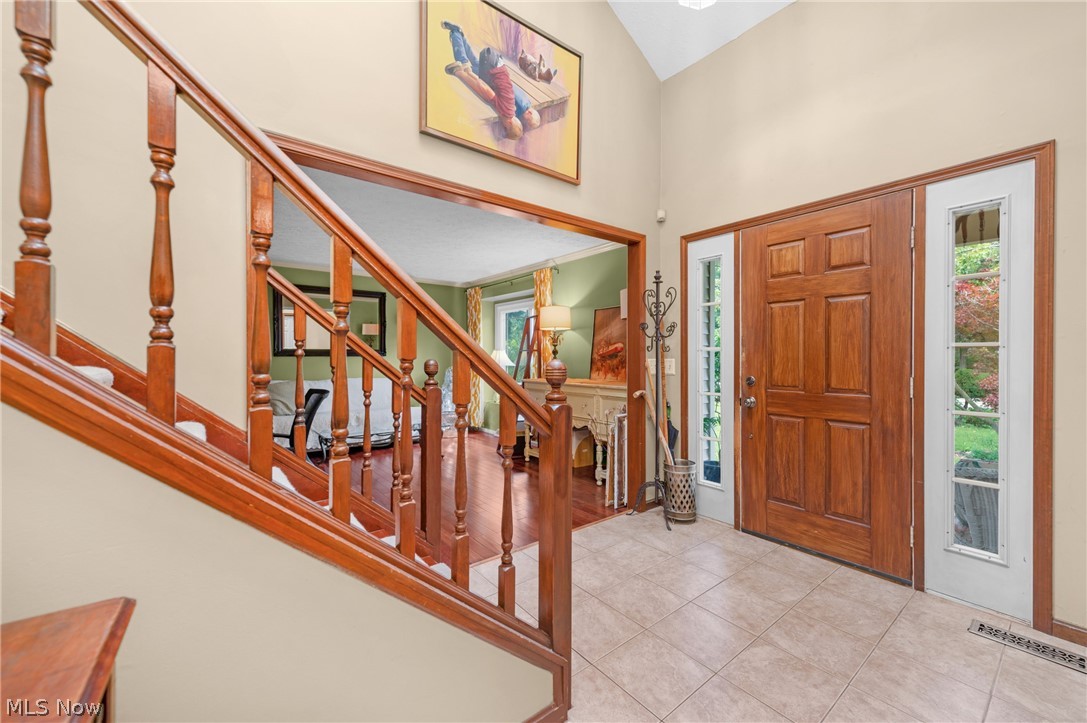 817 Quail Hollow Circle Avon Lake OH 44012