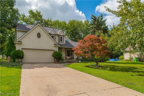 817 Quail Hollow Circle Avon Lake OH 44012