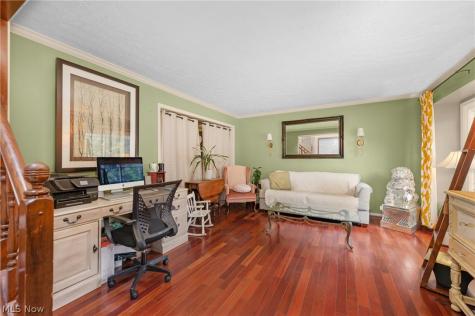 817 Quail Hollow Circle Avon Lake OH 44012