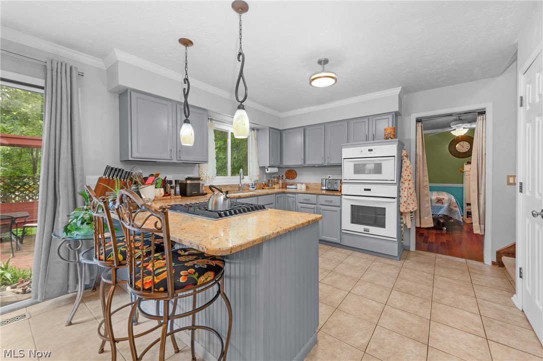 817 Quail Hollow Circle Avon Lake OH 44012