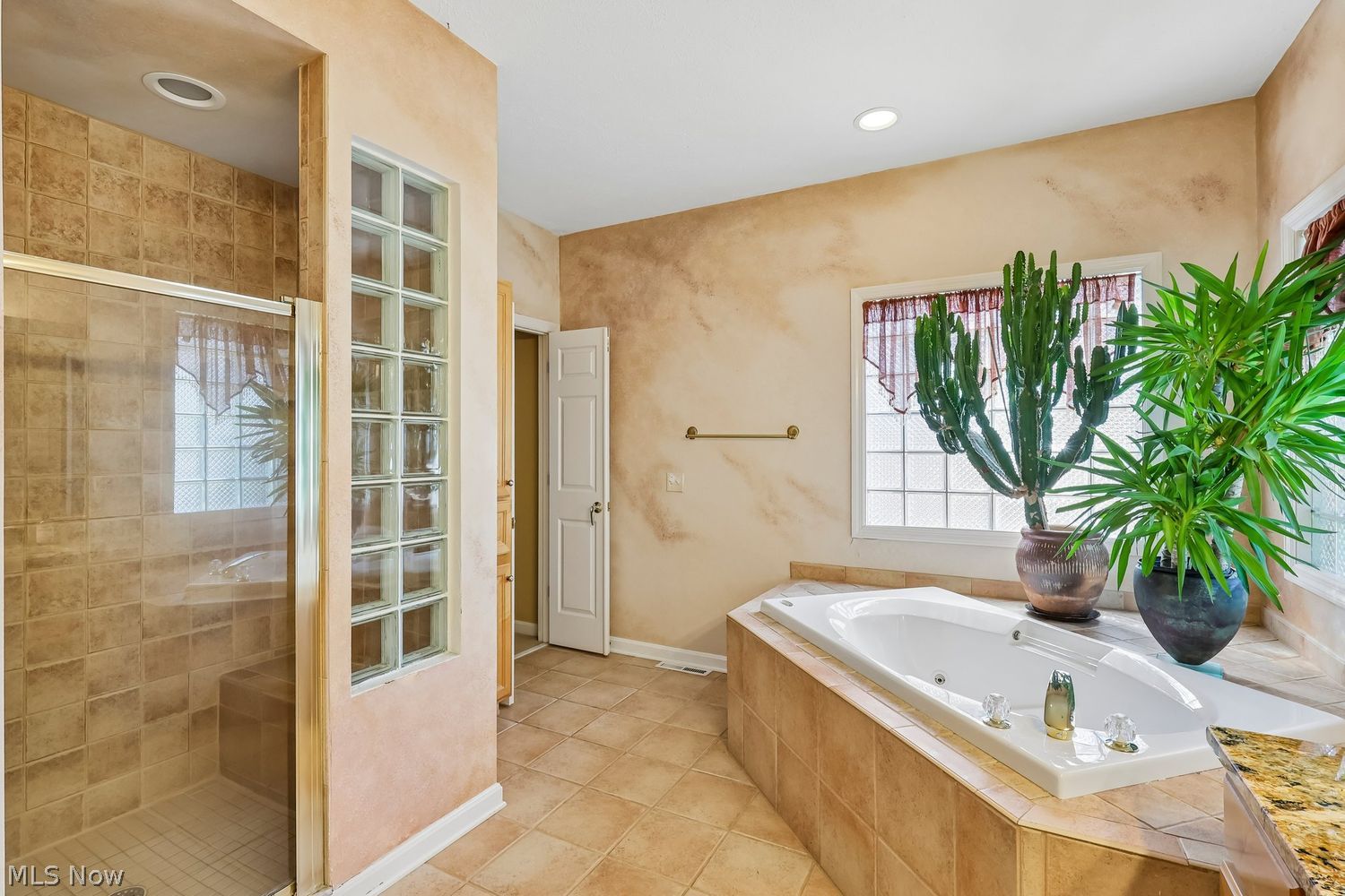 36545 Aberdeen Lane Solon OH 44139