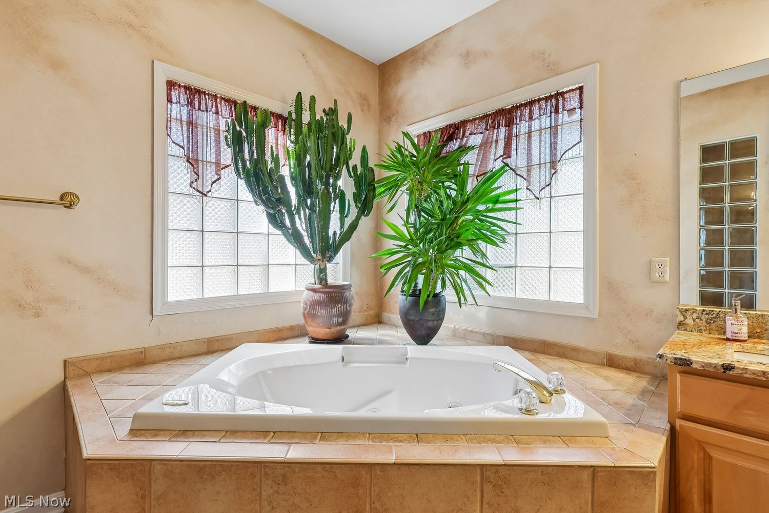 36545 Aberdeen Lane Solon OH 44139