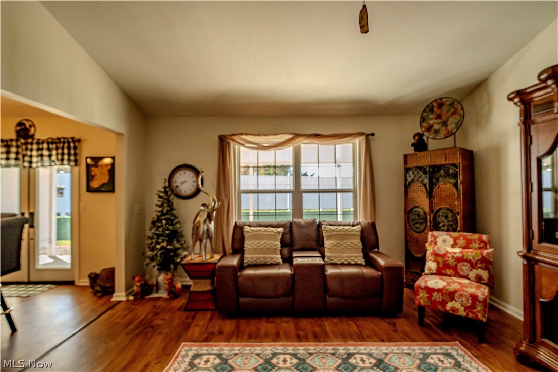 310 Woodland Way Jefferson OH 44047