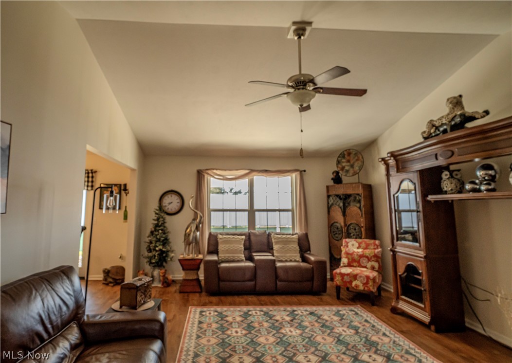 310 Woodland Way Jefferson OH 44047