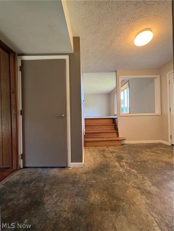 3066 Lake Center Street NW Uniontown OH 44685
