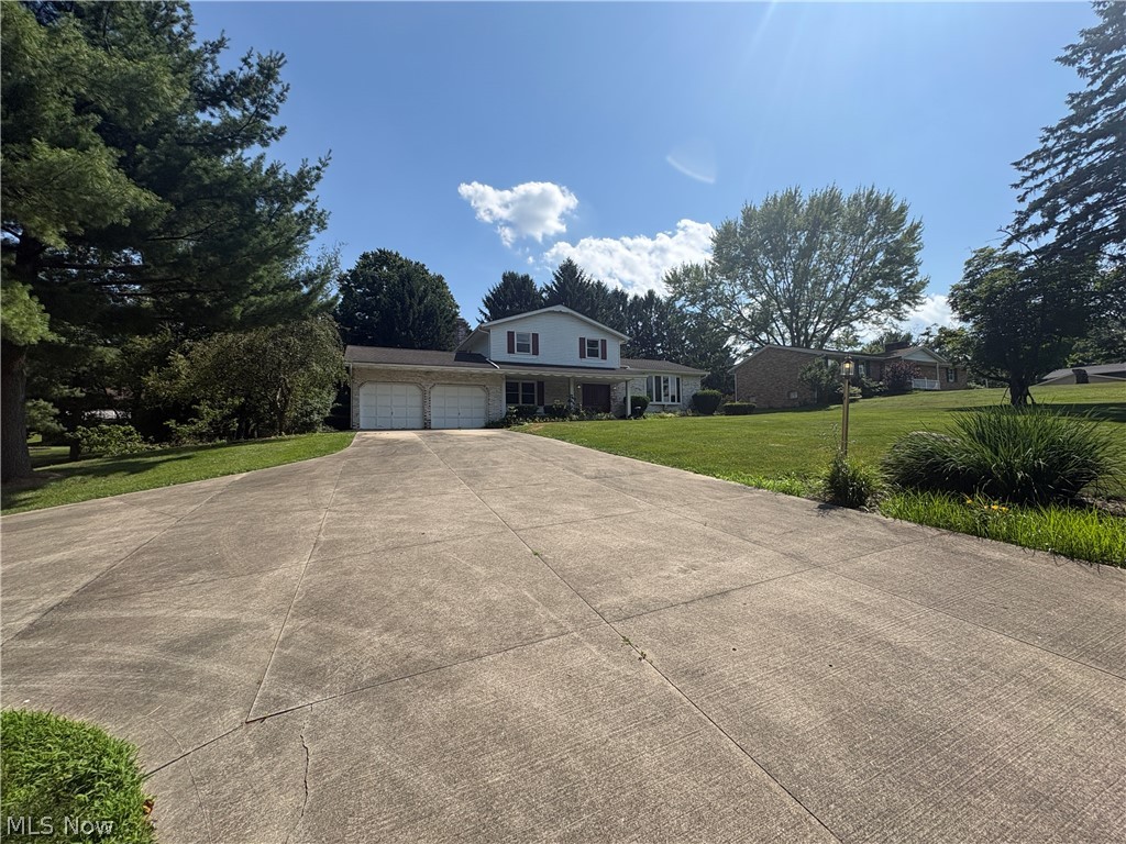 3066 Lake Center Street NW Uniontown OH 44685