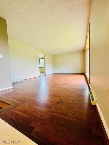 3066 Lake Center Street NW Uniontown OH 44685